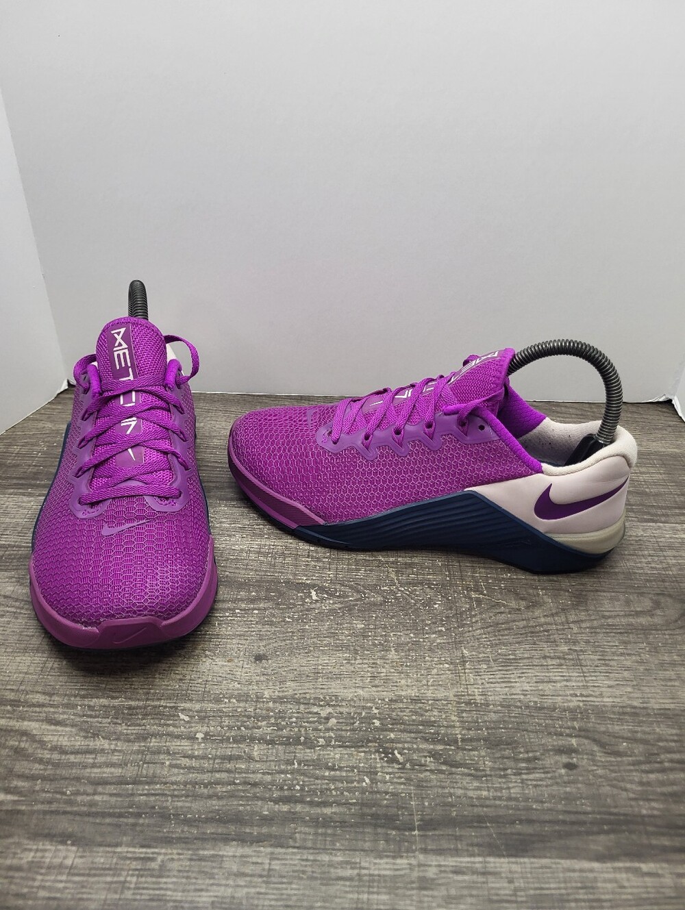 Nike Metcon 5 Vivid Purple Shoes Sneakers Women's Size 8
